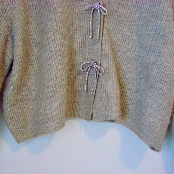 H&M Rhinestone Bow Cardigan Sweater Ribbed Beige Taupe Wool Blend Oversized XL - Picture 11 of 15